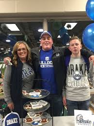 Receiving Table For After Nationalsigningday A Few Kids Grabbed Cookies Before The Pic Two Are In The Pic National Signing Day Drake Bulldogs College Sports
