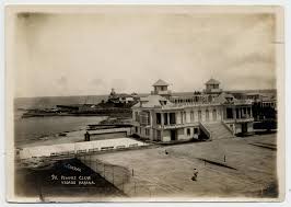 Muchos deben haber notado esta casona en 19 Playa, conocen aproximadamente  cuando se construyó así como otro datos de su pasado. Playa 3/2023.