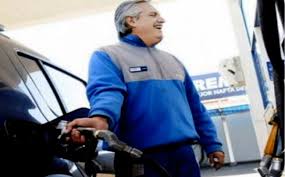 A la suba del precio de las naftas autorizada los días pasados se le suma el aumento del gnc que en algunas estaciones de servicio ya se consigue a $15. Alberto Llename El Tanque Y Vaciame La Billetera El Litro De Nafta Ya Cuesta Mas De 100 En Cordoba Agroverdad Noticias E Informacion Del Agro