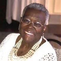 Della Tate's Instagram, Twitter & Facebook