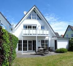 Ferienwohnung Grigat Garten Hundesicher Eingezaunt Fur 5 Pers Wlan Fewo Grigat Eg In Breege Mecklenburg Vorpommern Deu In 2020 Ferienwohnung Style At Home Ferien
