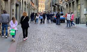 Coprifuoco alle 23 e addio all'rt: 32dbenrgv Bu5m