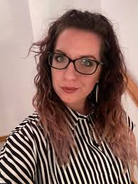 Those are my lip prints, lol 💛 ಕಮನ್ನಲ #IROIBINGIIBB  #IROIBINIGIIBI3#OHIBAI3Y # #