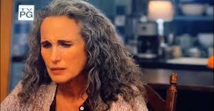 If Alice traveled back to Colton's teenage years, why doesn't he seem to  remember her when she comes back and meets Kat? Also is it possible that  Del comes to Port Haven