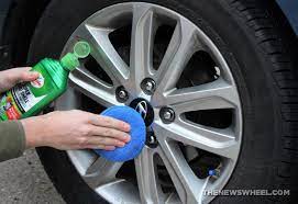 Wipe it down completely with a dry towel or squeegee after each shower and use windex with ammonia to need a cheap car but not sure where to look? The Best Way To Wash Car Wheels The News Wheel