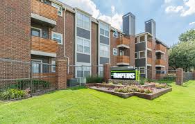 Our dallas, texas, apartments feature one and two bedroom floor plans that are spacious from any size and range from 812 to 1,886 square feet. The Hamptons Apartments In Dallas Tx