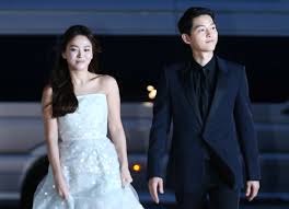 Kim eun sook, kim won suknetwork descendants of the sun stars song joong ki and song hye gyo are getting married for real! Korean Drama Descendants Of The Sun Power Couple Song Hye Kyo Song Joong Ki Announce Divorce South China Morning Post