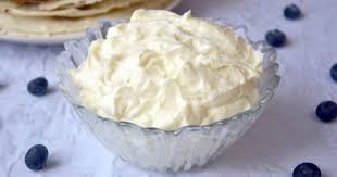 как сделать крем для торта из сметаны и сгущенки Zavarnoj Krem So Sgushenkoj Recept Idei Dlya Blyud Deserty Recepty Desertov