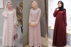 Penggunaan bahan brokat juga menjadi salah satu pilihan. Enggak Cuma Buat Kondangan 7 Dress Brokat Kekinian Ini Kece Dipakai Lebaran Semua Halaman Cewekbanget