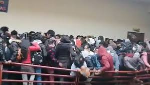 Un bus de pasajeros que salió de iquique se desbarrancó en bolivia. Mfyxyz5uat0fvm
