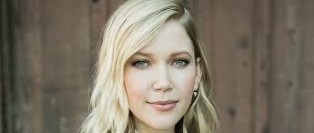 Carolyn Stotes: Filme, Serien und Biografie