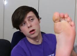 eboys feet (@FeetWillne)
