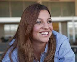 CAShINg IN ON SOCIAL MEDIA