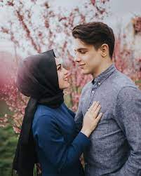 Pin By أبي وأمي بابا وماما On Weddings And Such Muslim Couple Photography Couple Photoshoot Poses Couples Photoshoot