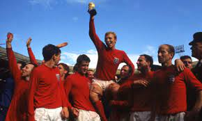 Dans les tribunes du stade de wembley, 96 000. Angleterre 4 2 Allemagne 30 Juillet 1966 Finale De La Coupe Du Monde 1966 Football Athlet Org