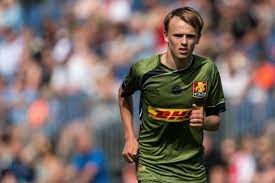 Mikkel krogh damsgaard is a danish professional footballer who plays as a winger for italian serie a club sampdoria. 90min S Our 21 Sampdoria And Denmark S Mikkel Damsgaard