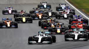 Hamilton mögött csapattársa, az egy. Juliusban Rajtol Az Idei F1 Szezon Egyelore Zart Kapus Versenyekkel Autostart