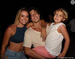 +41 (0)32 718 39 00 football.observatory@cies.ch Namorado De Carol Dantas Vinicius Martinez Possui Uma Boa Relacao Com Davi Lucca Purepeople