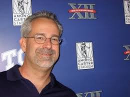 Brett Packer's Instagram, Twitter & Facebook