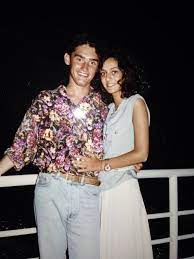 Ha due figli gemelli, gaia e giovanni, e una moglie, anna maria, con cui condivide la vita da 27 anni. Annamaria Campolieti A Twitter Dimarzio Tipo Questa Http T Co Sove5joy6z