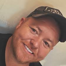 Long shot as short notice but would anyone have a caravan to rent this  weekend please 🤞