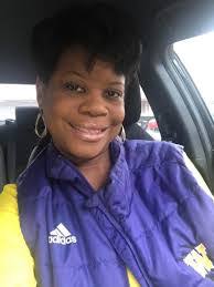 Dena Sampson's Instagram, Twitter & Facebook