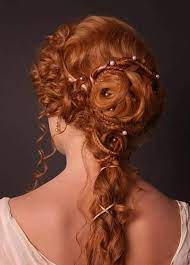 Impressive Renaissance Hairstyles The Haircut Web Renaissance Hairstyles Greek Hair Medieval Hairstyles
