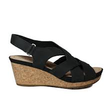 No matter the occasion, you can pair any design of our wedge sandals from our collection of women's wedges with dresses, skirts or skinny jeans to achieve the perfect smart. Clarks Un Capri Step Black Nubuck Leather Womens Slingback Wedge Sandals Sale Buy Online Uk
