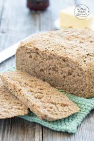 Einfaches Schnelles Roggenbrot Backen Macht Glucklich Rezept Brot Selber Backen Rezept Roggenbrot Backen Backen Macht Glucklich