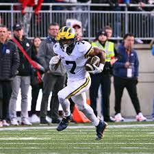 Donovan Edwards set to step up with Blake Corum out