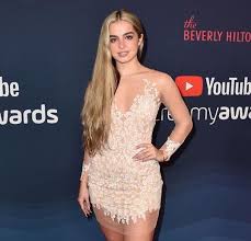Watch addison rae's obsessed music video above. Who Is Addison Rae Bio Net Worth Facts Wiki Career Famous For Tiktok Boyfriend Hype House Father Family Nationality Age Height Song Wikiodin Com
