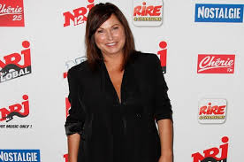 L'affinement du visage d'Evelyne Thomas n'est plus un secret