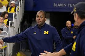 Mike Boynton Jr. named Michigan head coach, signs two-year deal