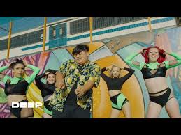 Yo no esquivo tus palabras me las como toma plomo ando bien pesao y que pajo a tu jeva le gustan los gordos me la como cuando esta belico el bajón soy el kidd teton, sale conmigo y no pasaras. Sazon Kidd Tetoon Shazam