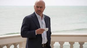 Quest'inverno il rapporto tra il ballerino e la conduttrice, rispettivamente prof di ballo e allieva. Montalbano Luca Zingaretti Sull Episodio Inedito Non E Un Addio Lanostratv