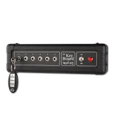 Porte Cles Porte Cles Wall Guitar Amp Key Holder The Key In 2020 Key Holder Wall Key Holder Wall Mounted Key Holder