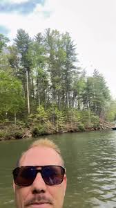 happy Easter to everyone ￼right now at lake 4:25 pm