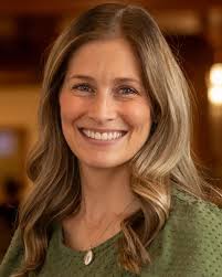 Caroline Riddle's Instagram, Twitter & Facebook