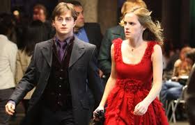 April 15 1990 age 30 birth sign. Harry Potter Should Have Married Hermione Admits Jk Rowling