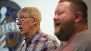 Louisville Thoroughbreds bring back singing Valentines