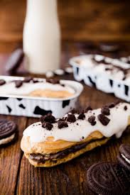 Cookies And Cream Eclairs Cupcake Project Desserts Eclair Recipe Food
