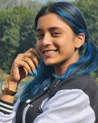 Don't love the most beautiful girl in the world, They love the girl who can  make their world the most beautiful.😍🥰♥️ Good morning everyone 😍💓👃