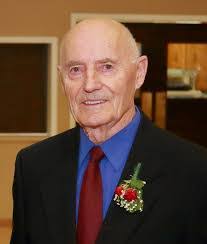 Karl Blank's Instagram, Twitter & Facebook