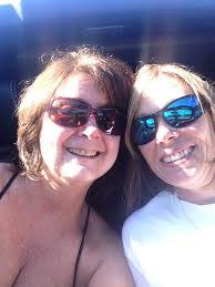 Shonda Dean's Instagram, Twitter & Facebook