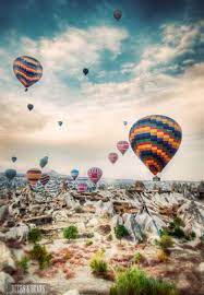 Five people were killed on saturday when the hot air balloon they were riding in crashed in a residential neighborhood. Somewhere In Time Travel Photos Paisajes Paisajes Espectaculares Viajes