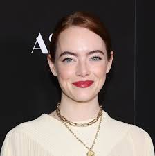 Emma Stone: adoramos su nuevo corte de pelo 'bob' con flequillo cortina