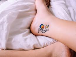 Un dermatólogo y un tatuador nos dicen qué zonas son mejores para hacerse  un tatuaje