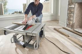 What characterizes a contractor table saw? 5 Best Table Saw Options For The Workshop Bob Vila