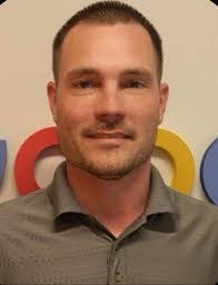 Dustin Hargrove's Instagram, Twitter & Facebook