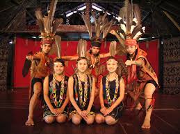 #tarian #sukukaum #like&subcribekoleksi tarian suku kaum etnik yang terdapat di sarawak yang dipersembahkan oleh artis budaya kampung budaya sarawak#kampung. Masyarakat Peribumi Dan Suku Kaum Di Negeri Sarawak Bumi Kenyalang Azlan Rumadi